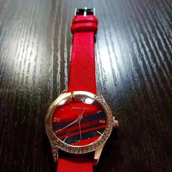Red rhinestone watch main image 5